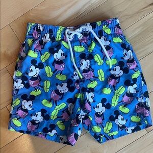 🍀Sale 4/$20 Baby Gap x Disney swim trunks, sz 3